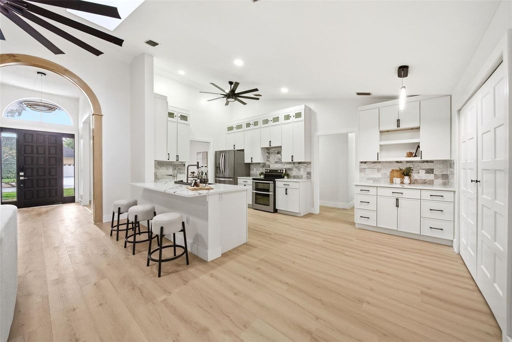 Photo of 4265 Conway Place Circle Circle, Orlando, FL 32812 (MLS # O6373386)