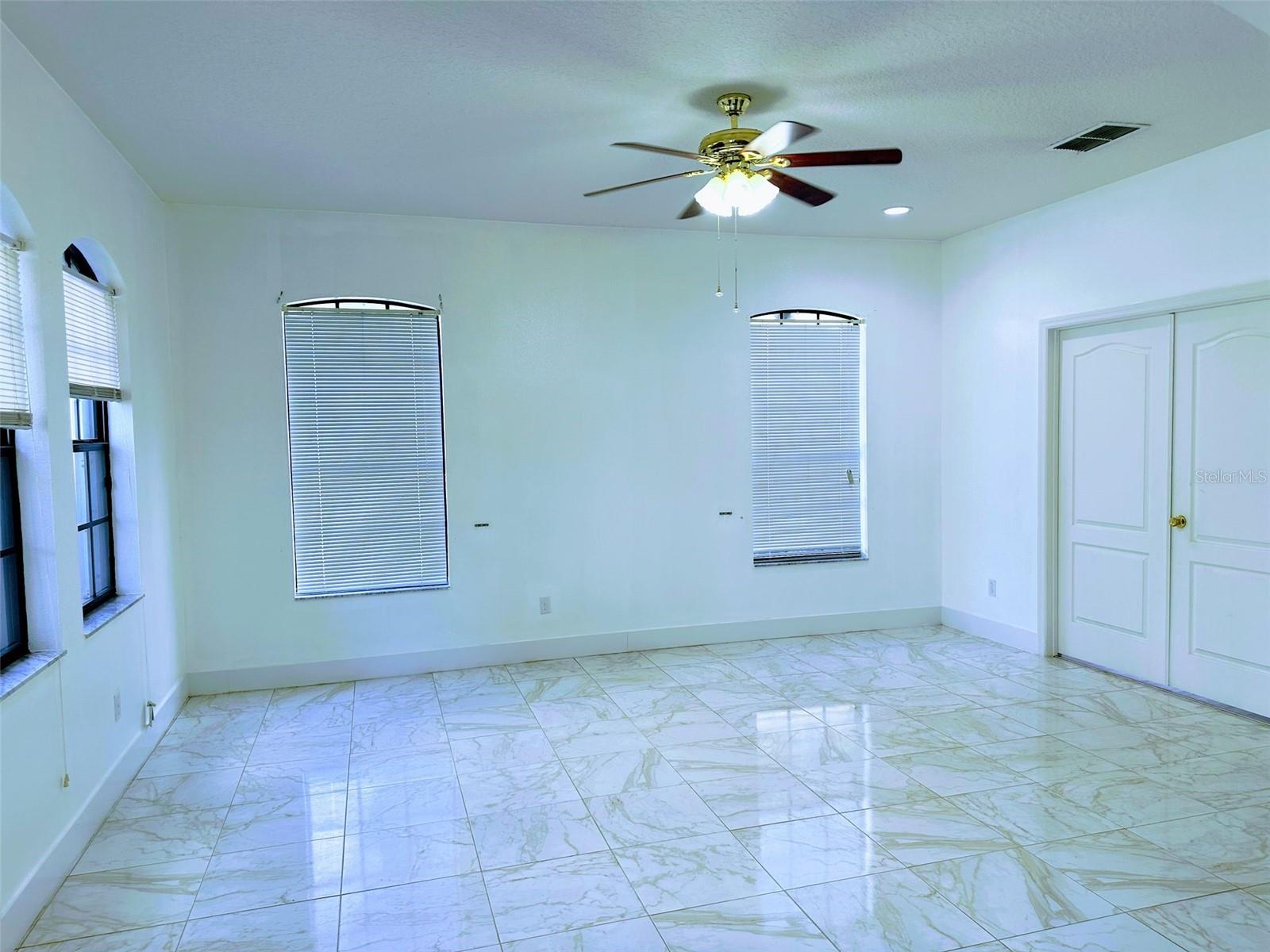 871 BLAIRMONT LANE