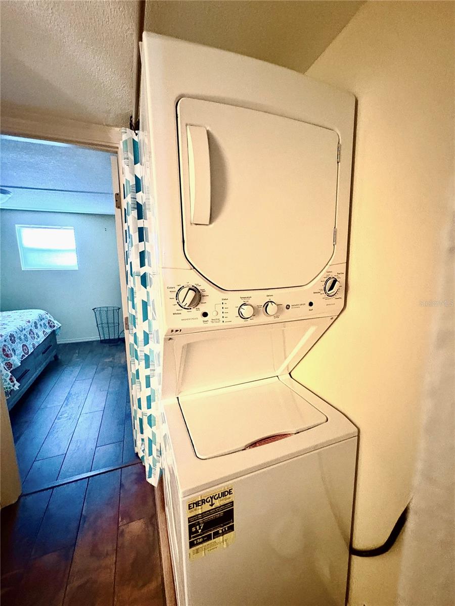 LAKE ROSALIE OAKS - Residential