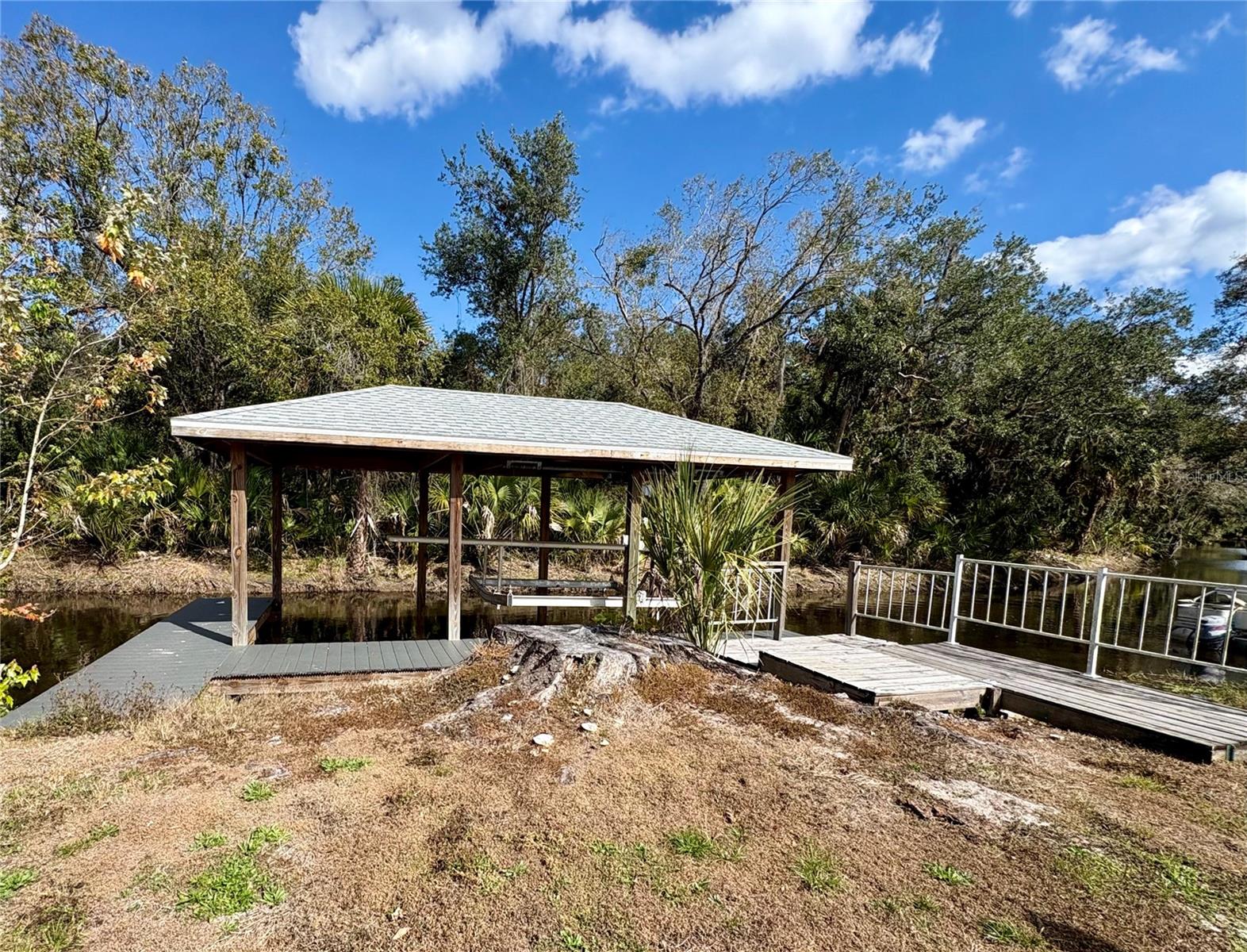 LAKE ROSALIE OAKS - Residential