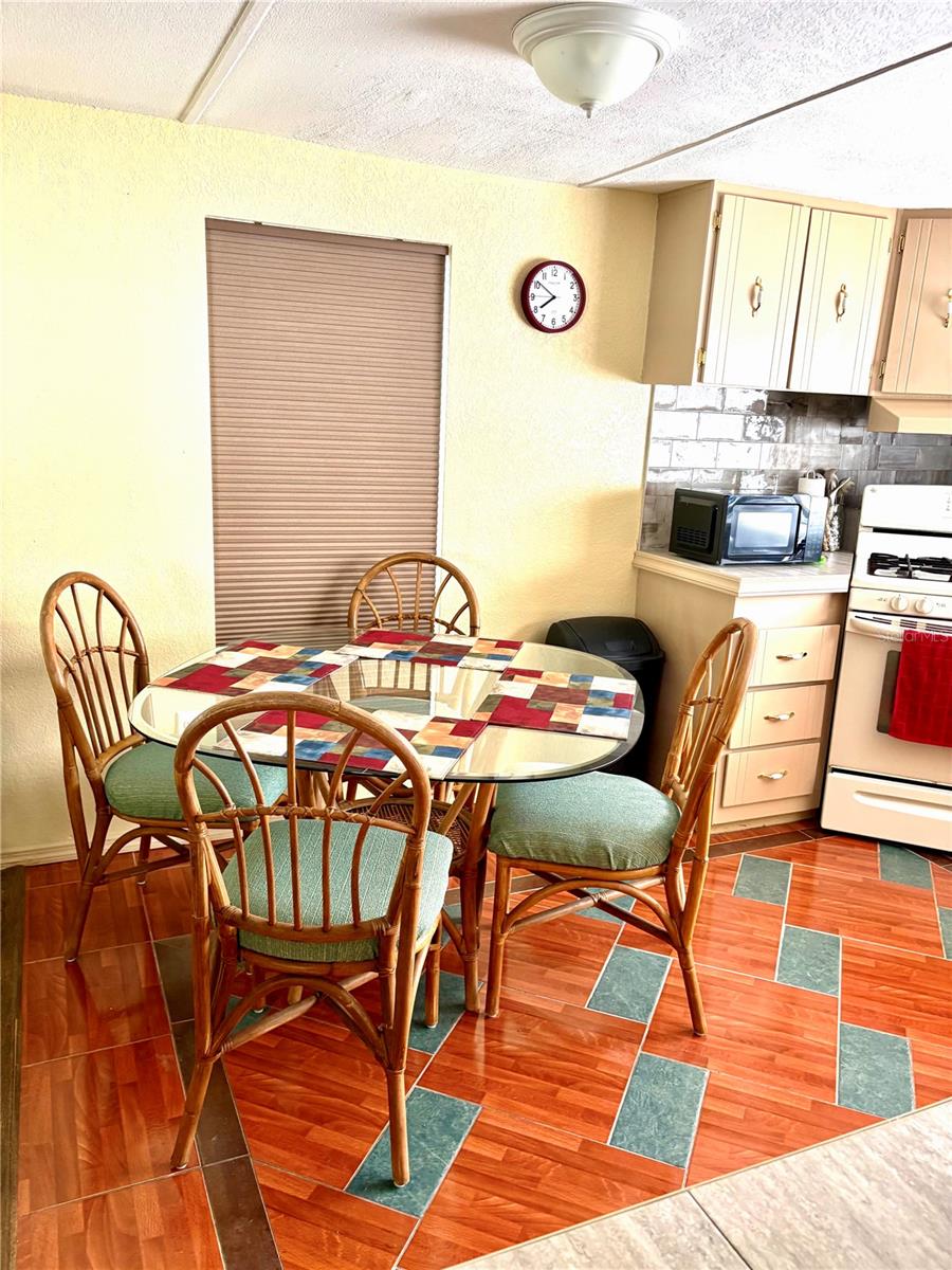 LAKE ROSALIE OAKS - Residential