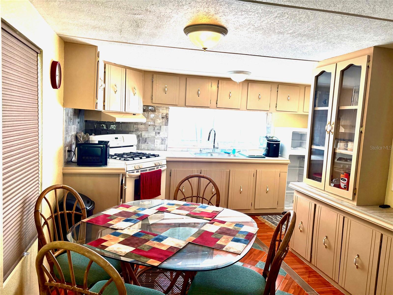 LAKE ROSALIE OAKS - Residential