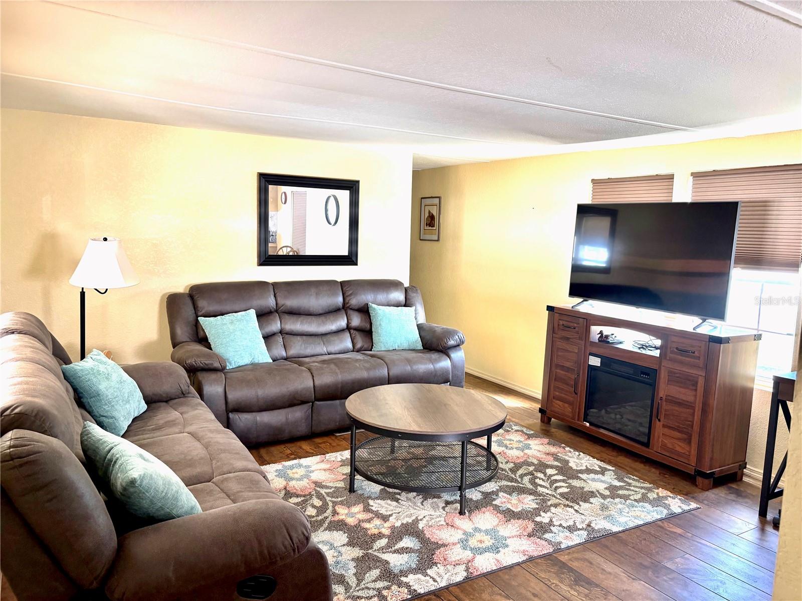 LAKE ROSALIE OAKS - Residential