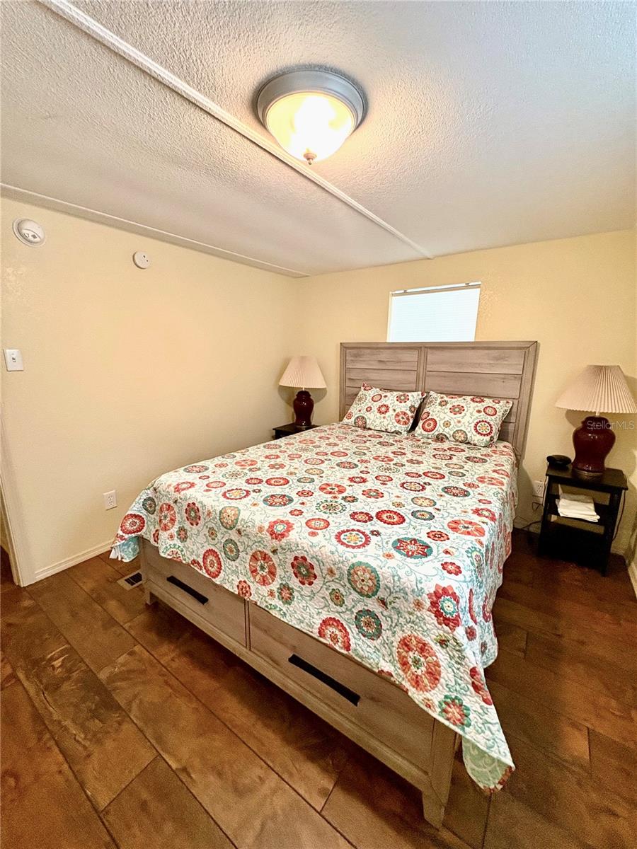 LAKE ROSALIE OAKS - Residential