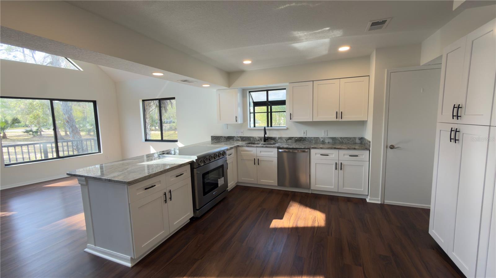 HOMESTEADS SADDLEWOOD - Residential