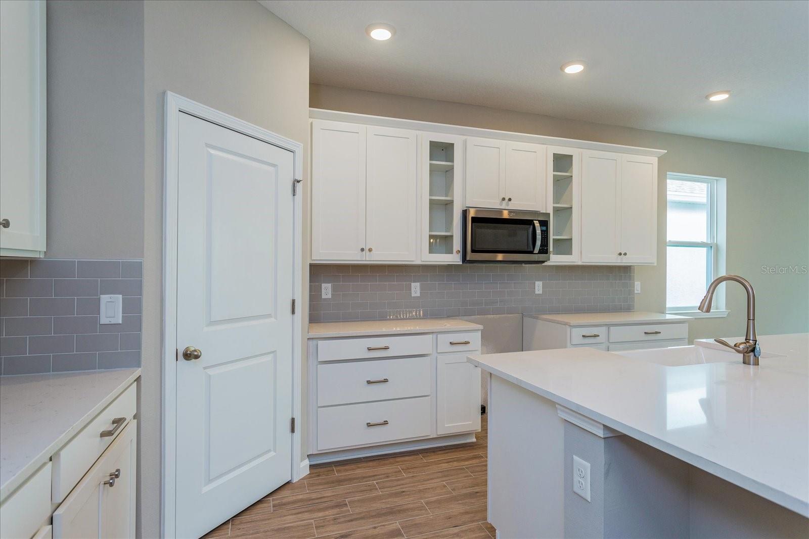 16120 VOLTERRA POINT