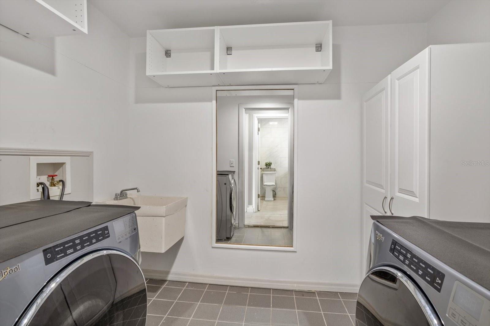 VALENCIA SHORES UNRECD PLAT - Residential