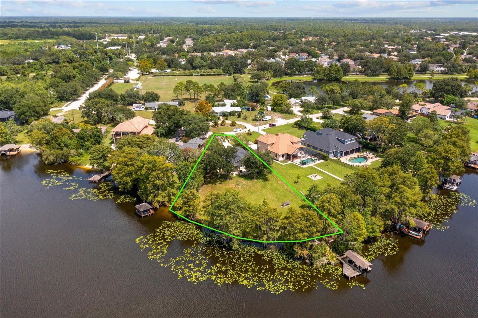 VALENCIA SHORES UNRECD PLAT - Residential