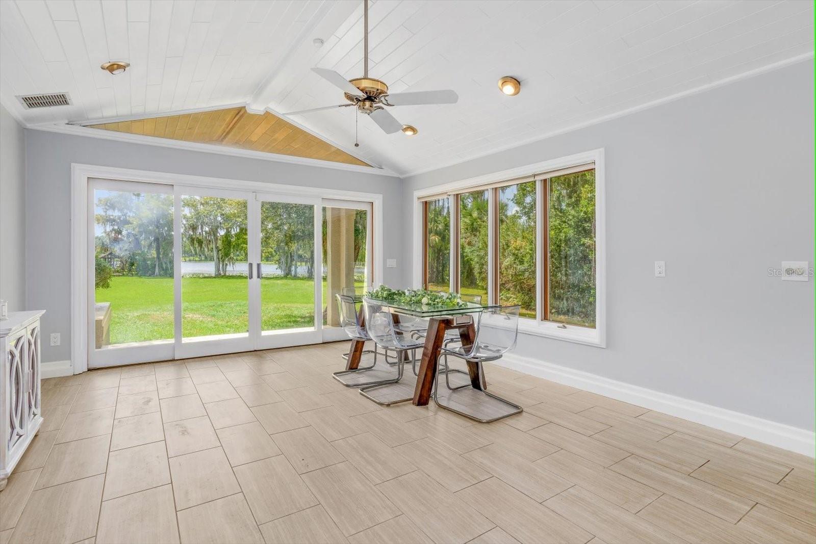 VALENCIA SHORES UNRECD PLAT - Residential