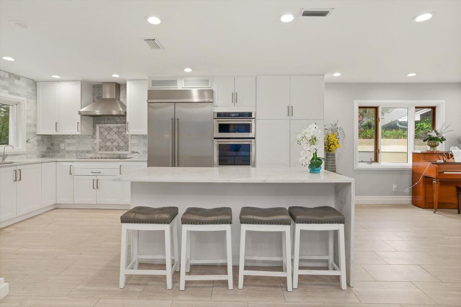 VALENCIA SHORES UNRECD PLAT - Residential