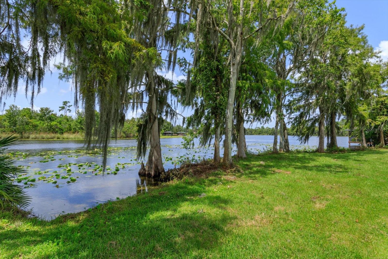 VALENCIA SHORES UNRECD PLAT - Residential