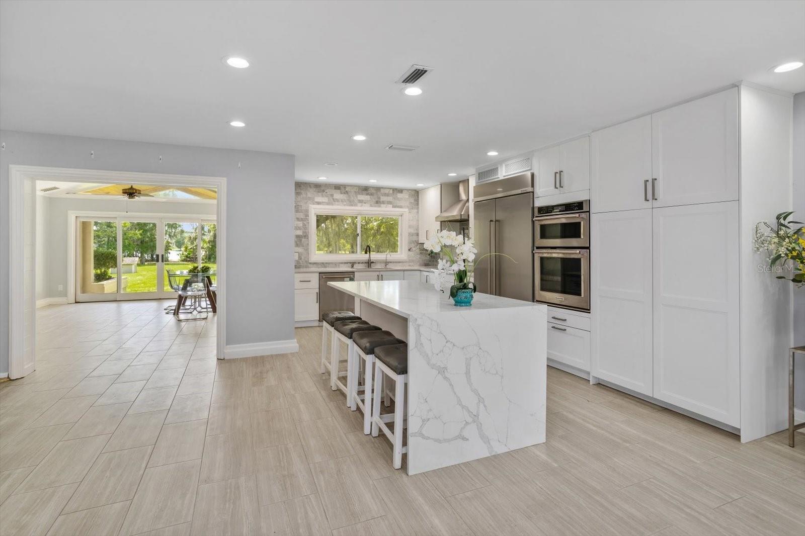 VALENCIA SHORES UNRECD PLAT - Residential