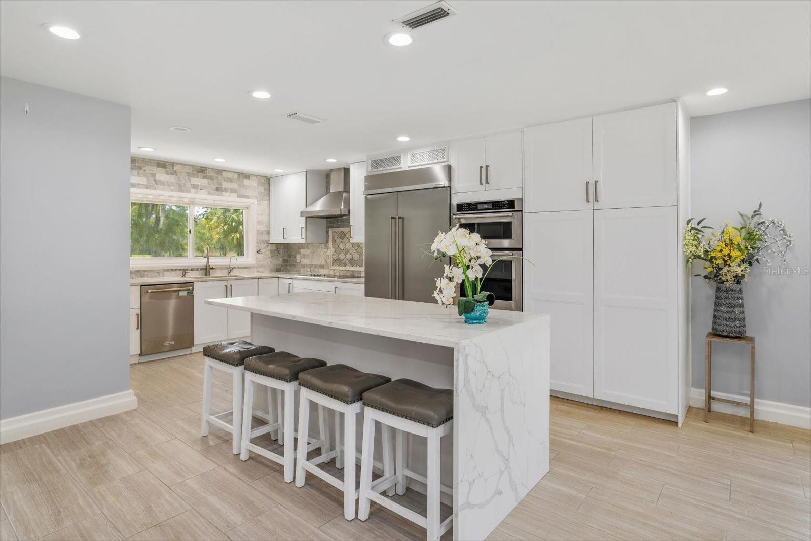 VALENCIA SHORES UNRECD PLAT - Residential