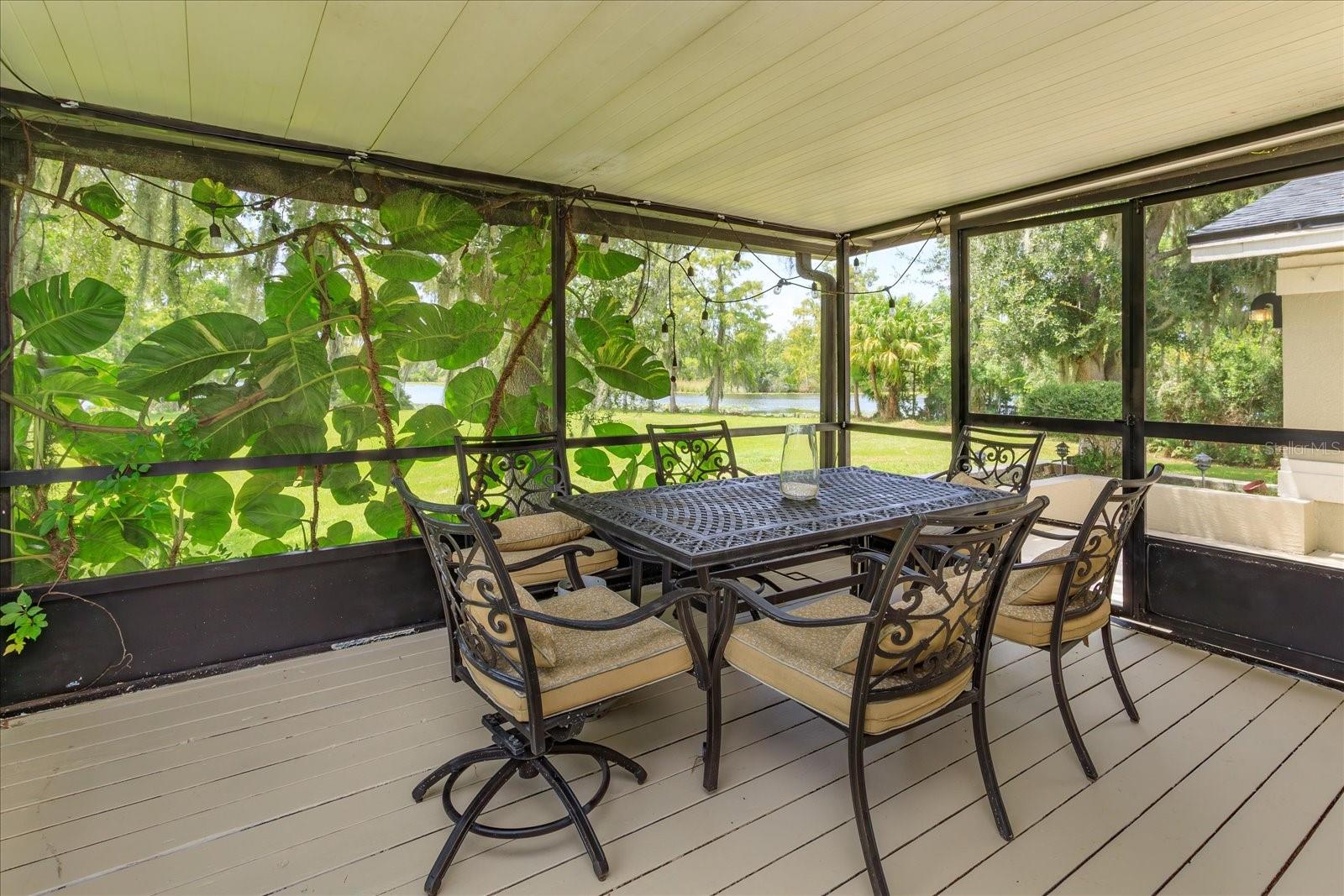 VALENCIA SHORES UNRECD PLAT - Residential