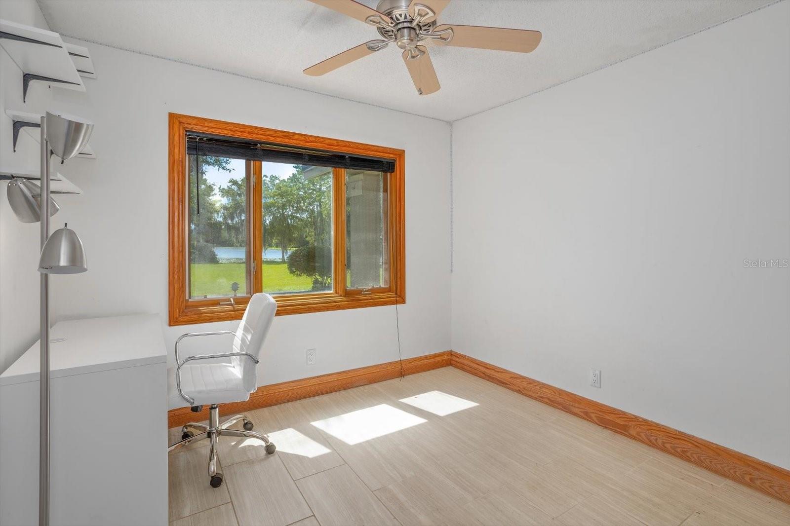 VALENCIA SHORES UNRECD PLAT - Residential