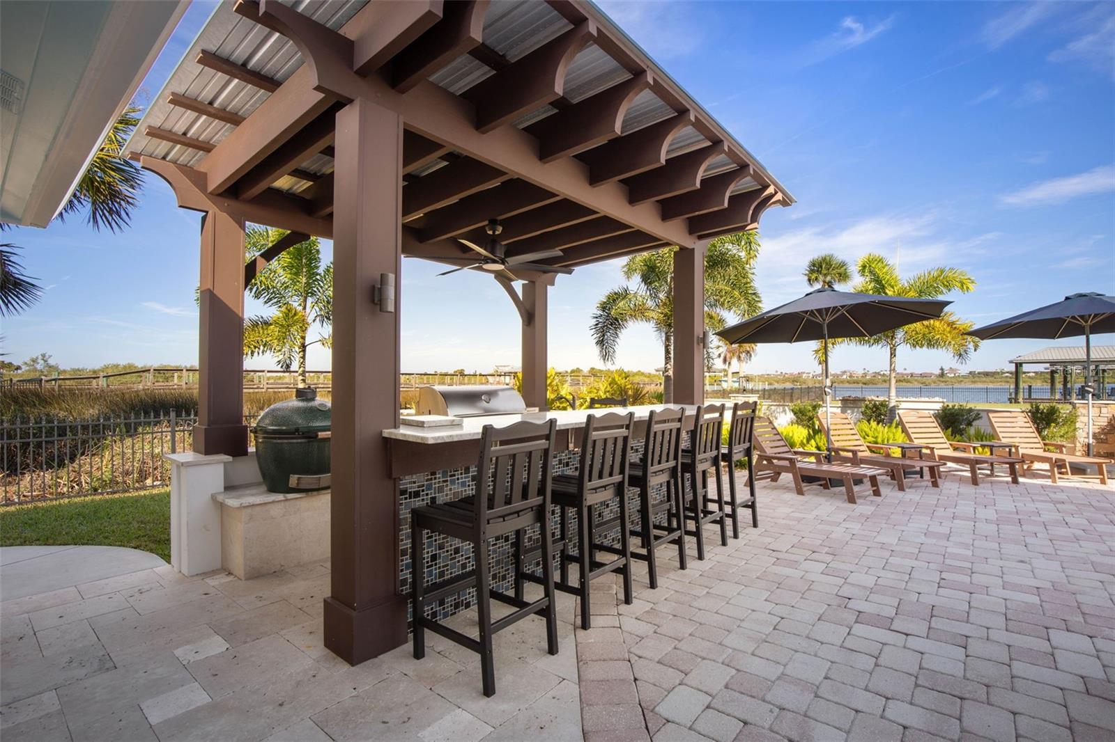 LAMBERT AVE UNIT 02 - Residential