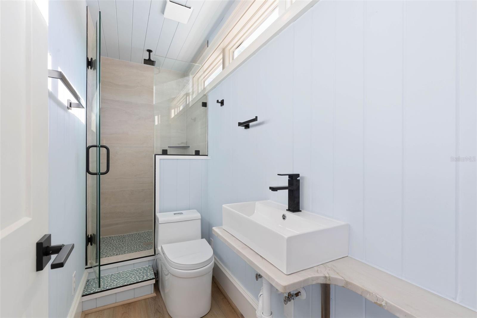 LAMBERT AVE UNIT 02 - Residential