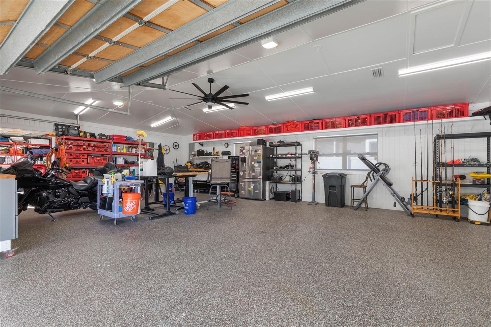 LAMBERT AVE UNIT 02 - Residential