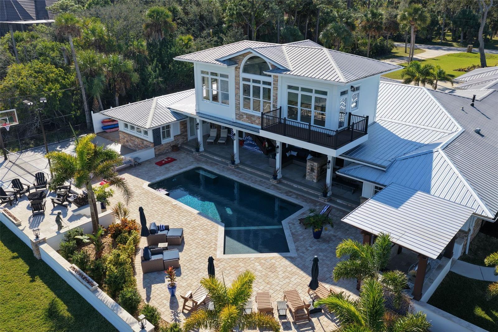 LAMBERT AVE UNIT 02 - Residential