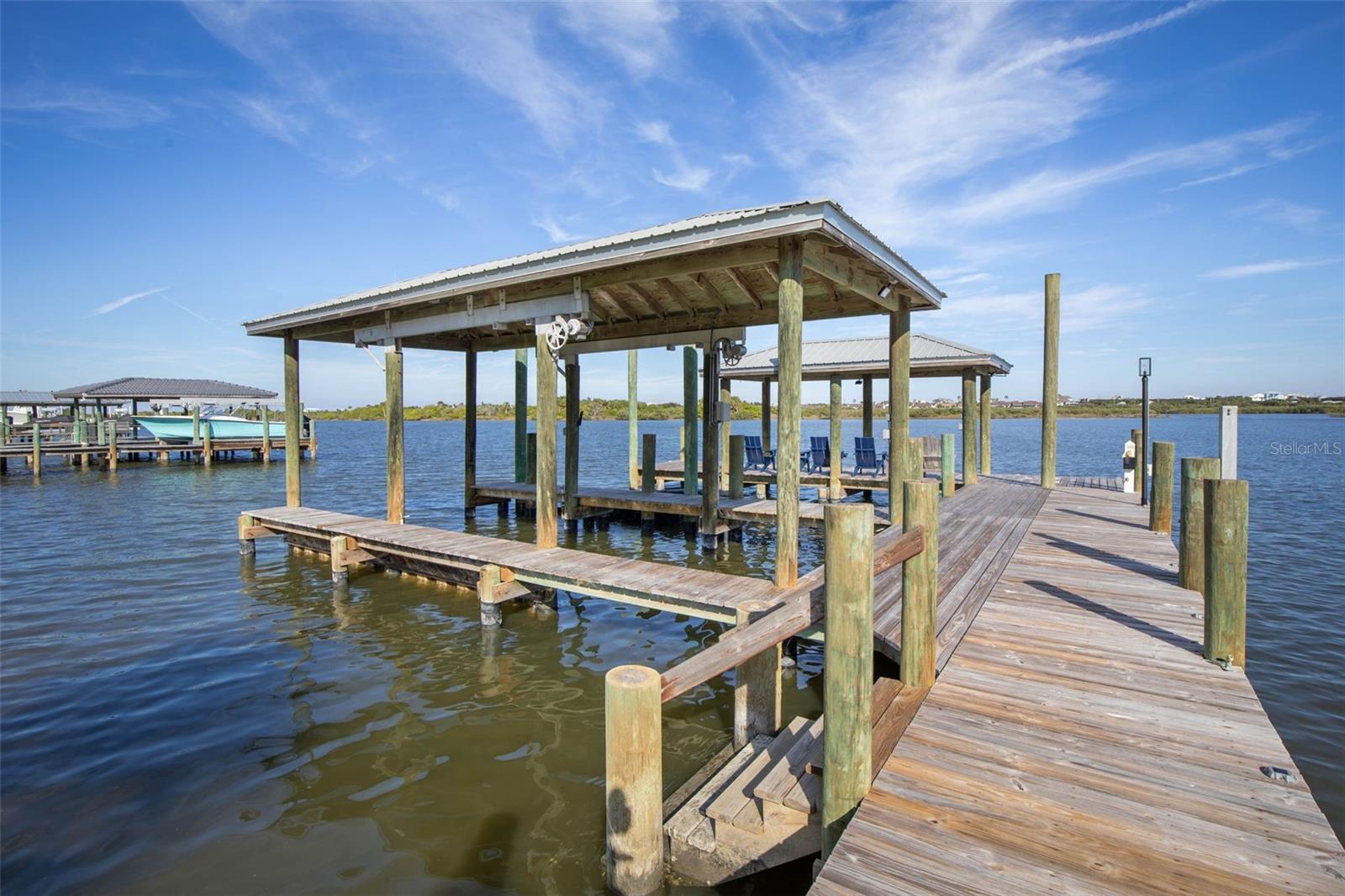 LAMBERT AVE UNIT 02 - Residential