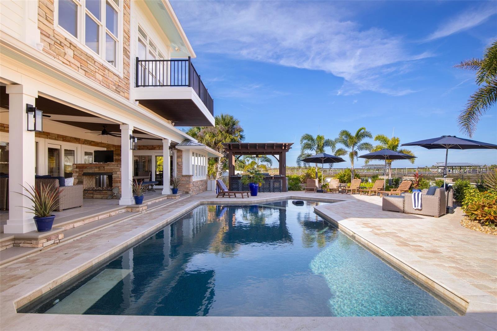 LAMBERT AVE UNIT 02 - Residential