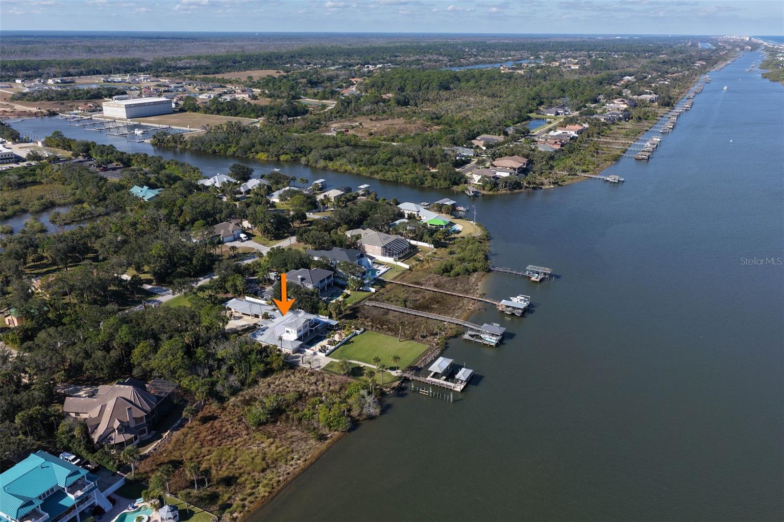 LAMBERT AVE UNIT 02 - Residential