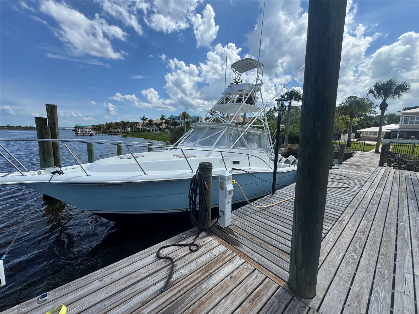 LAMBERT AVE UNIT 02 - Residential