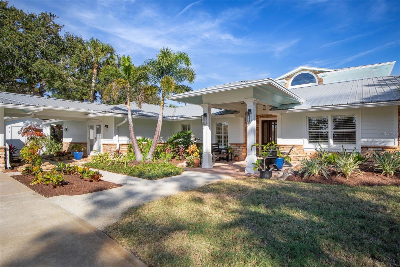 LAMBERT AVE UNIT 02 - Residential