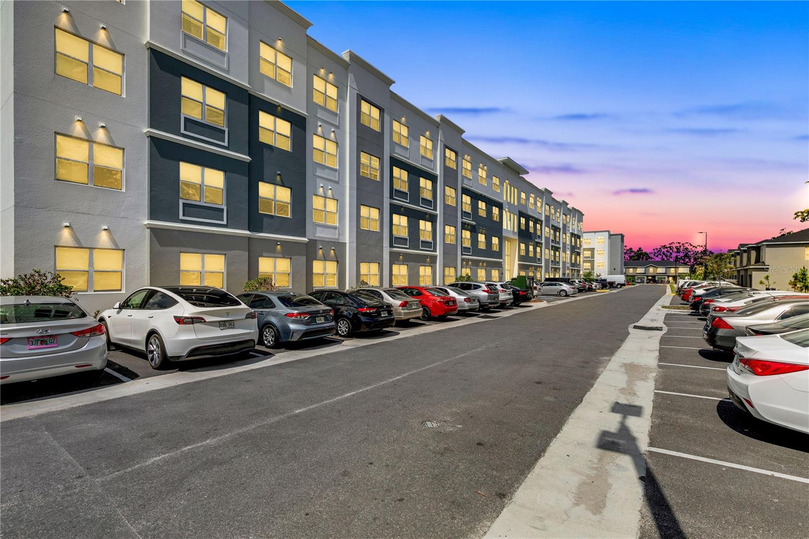 SANDLAKE STATION CONDOMINIUM 20240391386 UNIT 105 - Residential