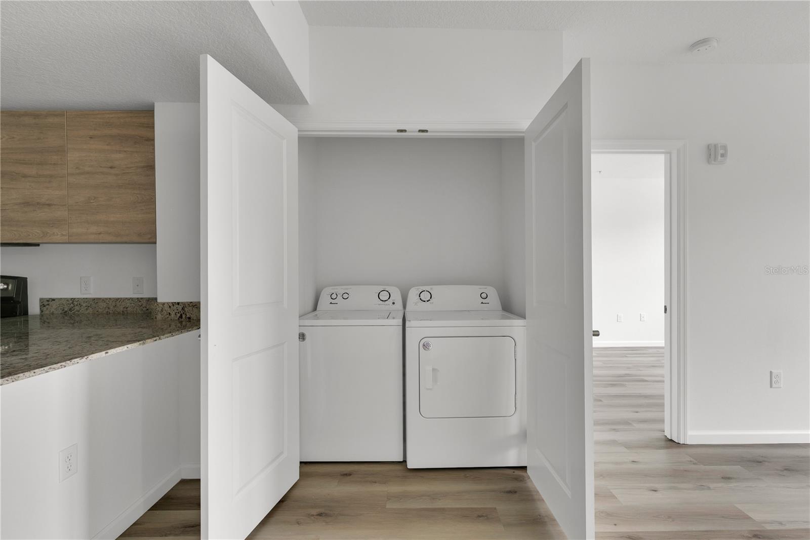 SANDLAKE STATION CONDOMINIUM 20240391386 UNIT 105 - Residential