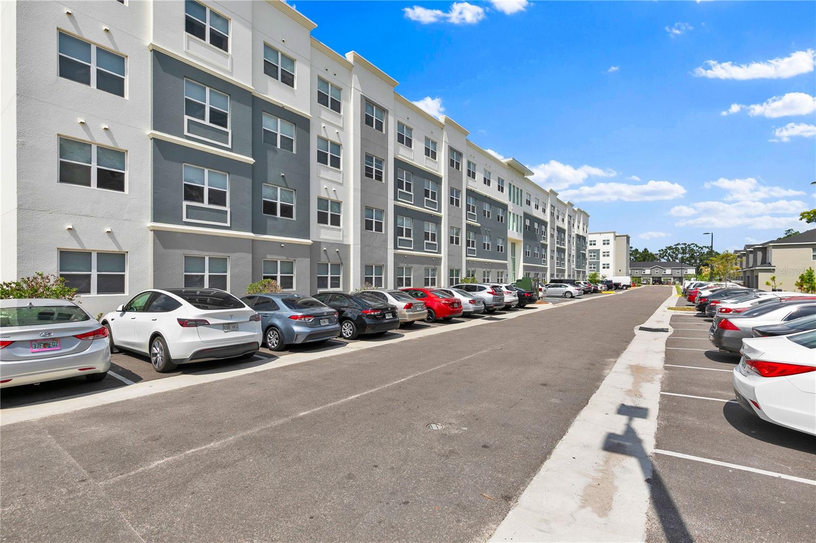 SANDLAKE STATION CONDOMINIUM 20240391386 UNIT 105 - Residential