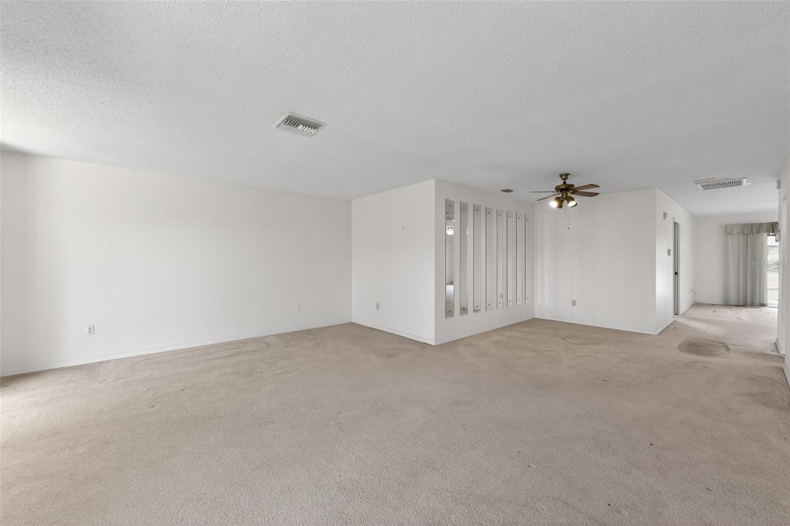 2121 MEADOWLARK LANE, SUN CITY CENTER, FL, 33573 3 2121 MEADOWLARK LANE