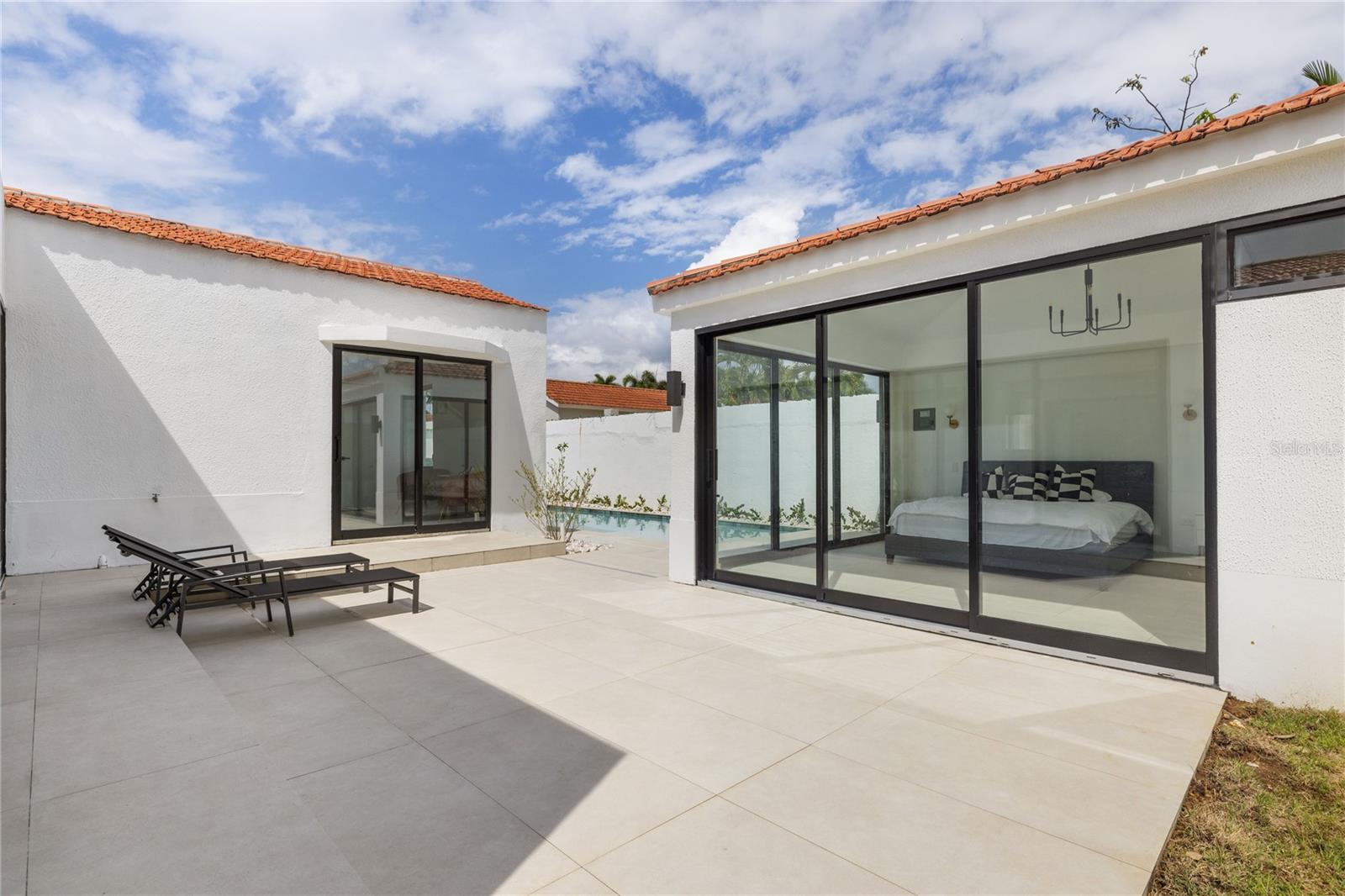 SABANERA DE DORADO - Residential