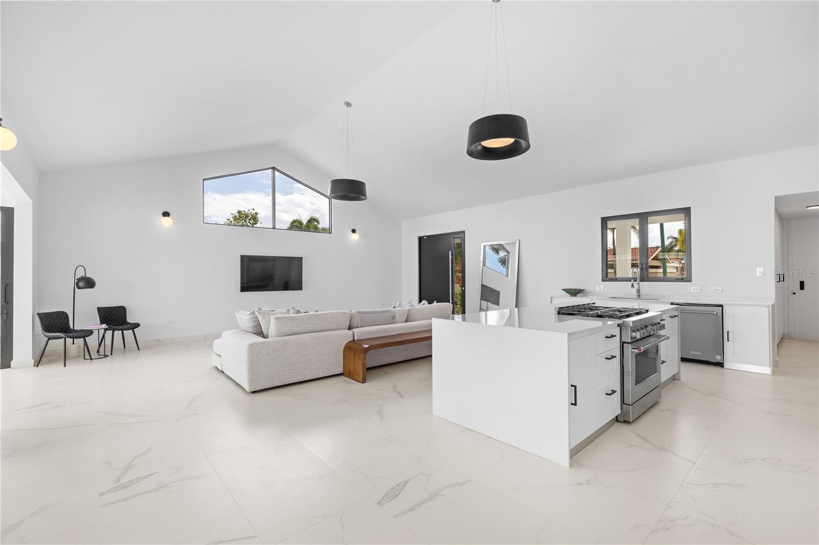 SABANERA DE DORADO - Residential