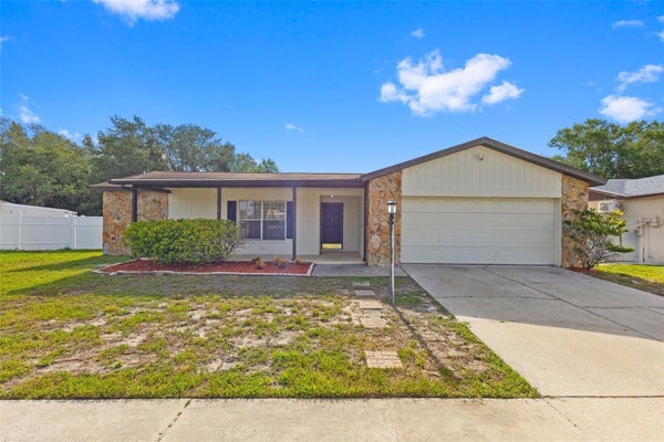 1358 FOXBORO DR, BRANDON, FL 33511 - Image 1f7fab7a55e1da304edfbbb6f8a39a55/2532924020