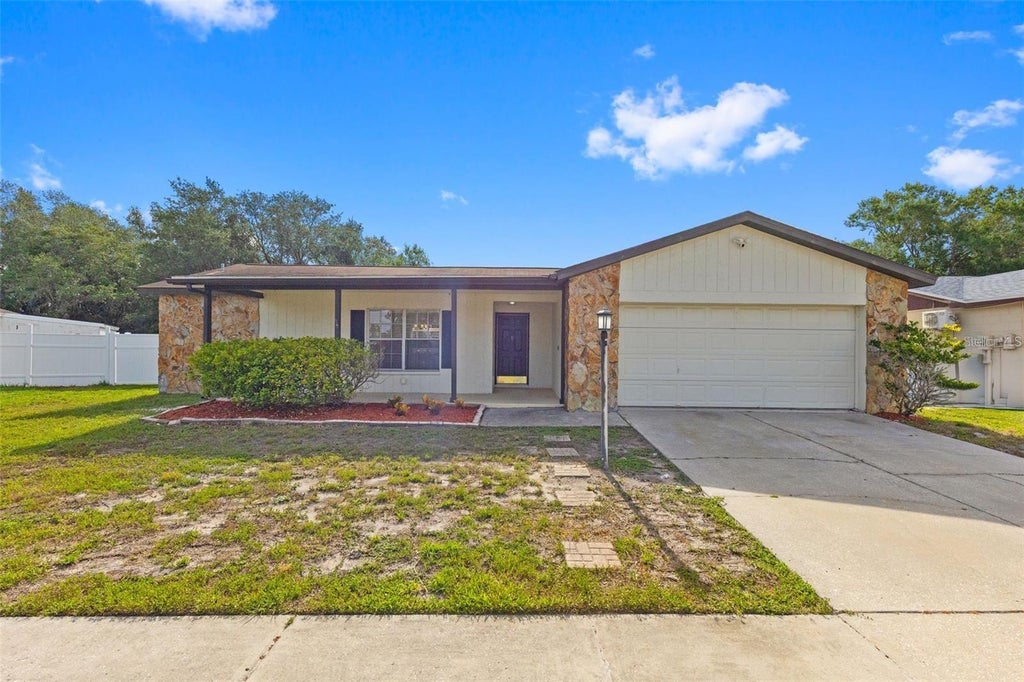 Photo of 1358 Foxboro Drive, Brandon, FL 33511 (MLS # O6451318)