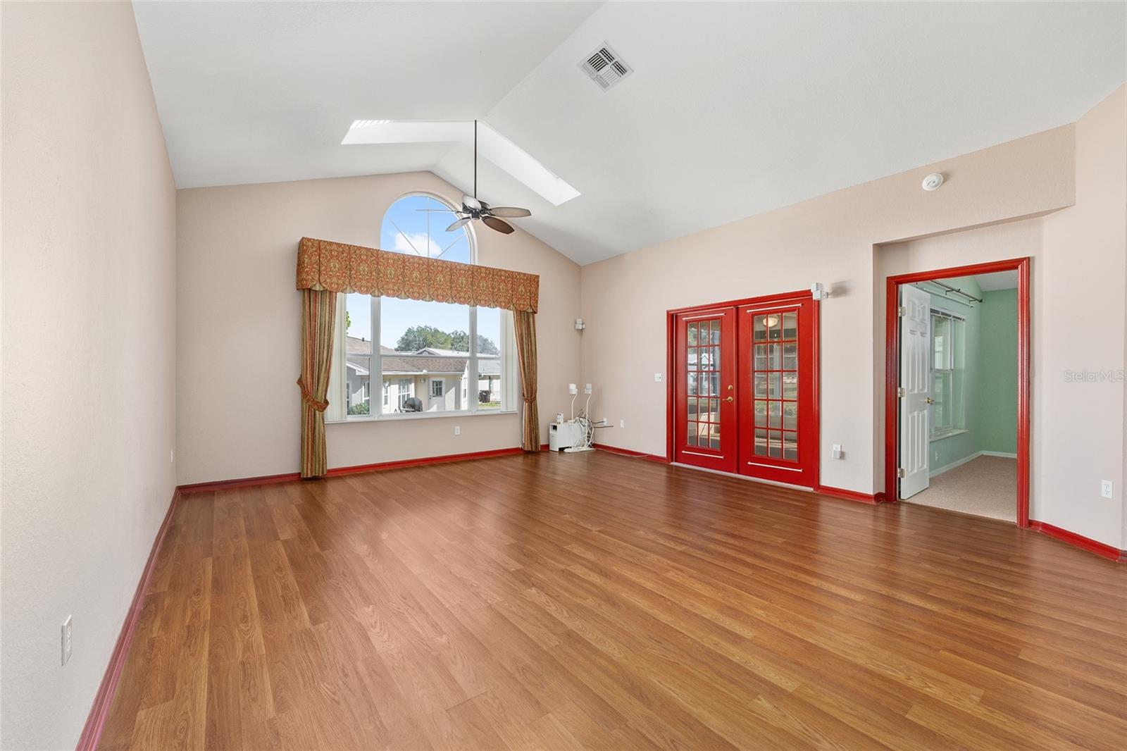 OAK RUN GOLFVIEW - Residential