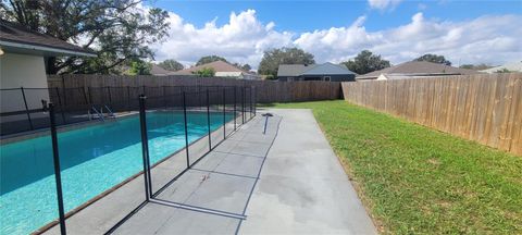 A home in WINTER HAVEN