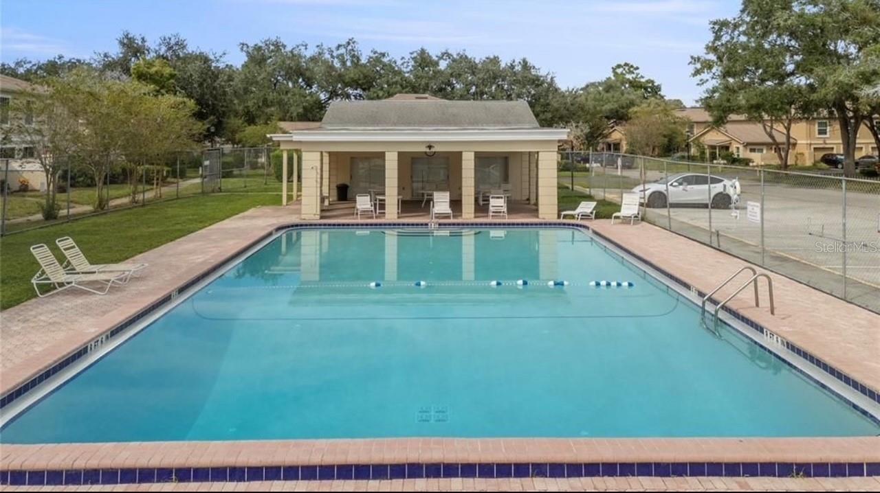 RAINTREE MANOR HOMES CONDOMINI - Residential