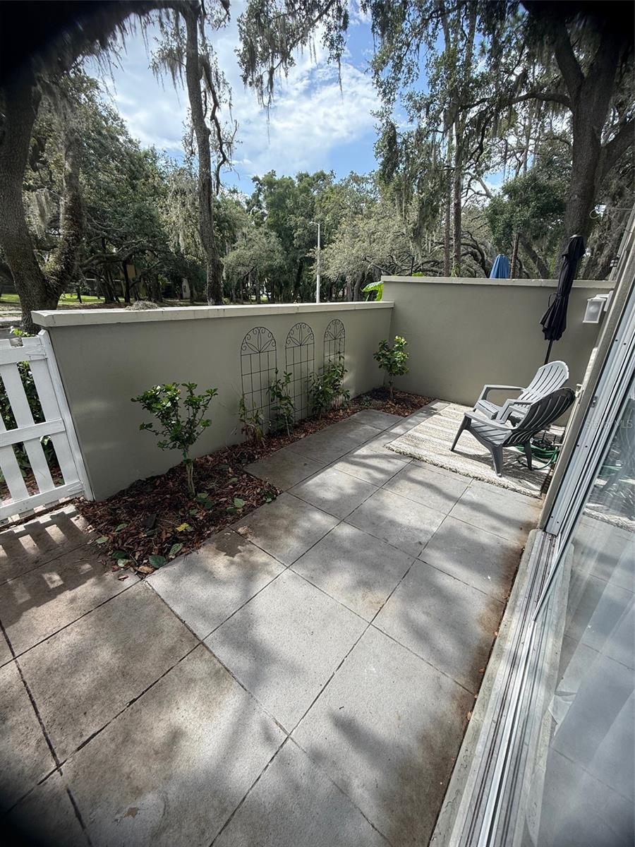 RAINTREE MANOR HOMES CONDOMINI - Residential