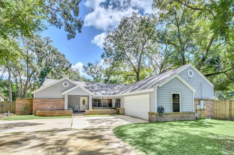 A home in APOPKA