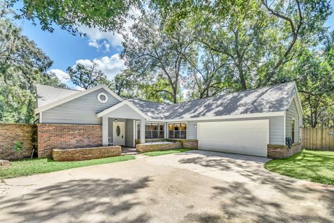 A home in APOPKA