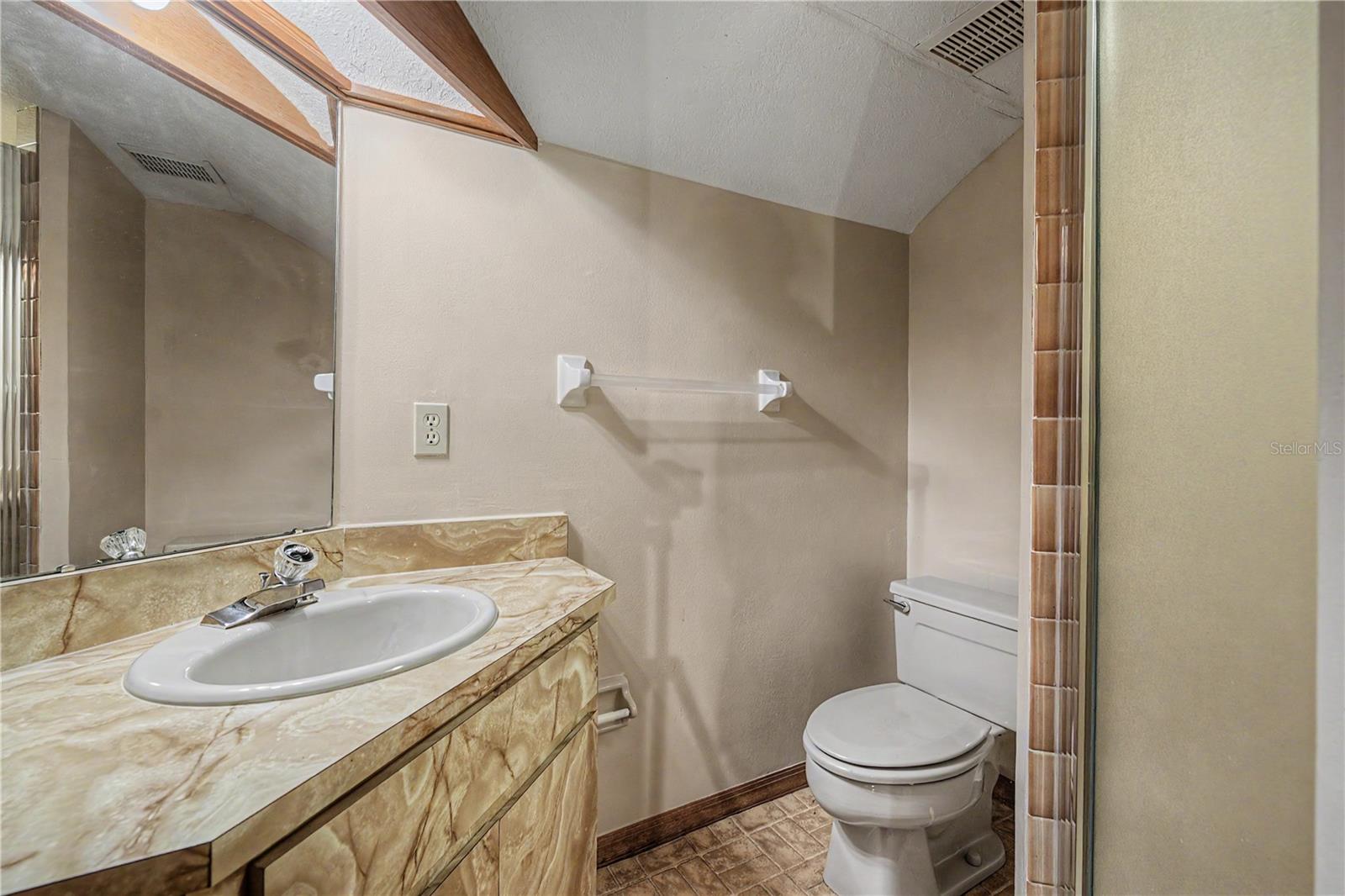 2160 Laurence Dr, Clearwater, FL, 33764, USA, 6 Bedrooms Bedrooms, ,5 BathroomsBathrooms,Residential,Contingent,2160 Laurence Dr,TB8519918