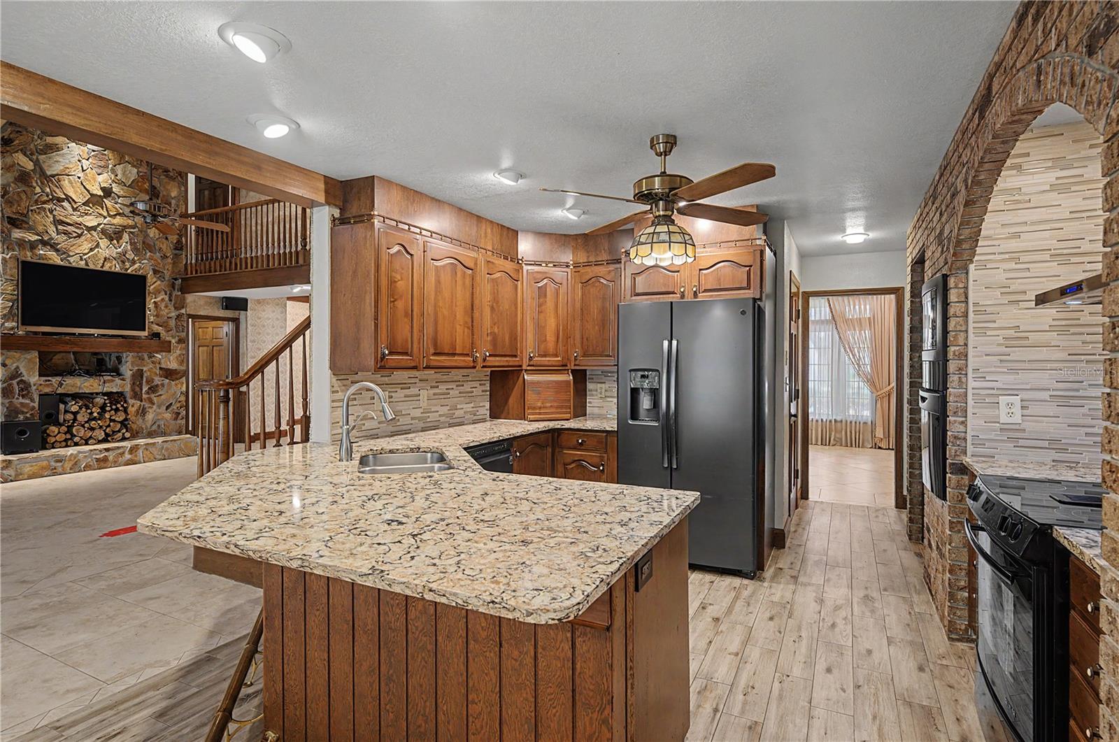2160 Laurence Dr, Clearwater, FL, 33764, USA, 6 Bedrooms Bedrooms, ,5 BathroomsBathrooms,Residential,Contingent,2160 Laurence Dr,TB8519918