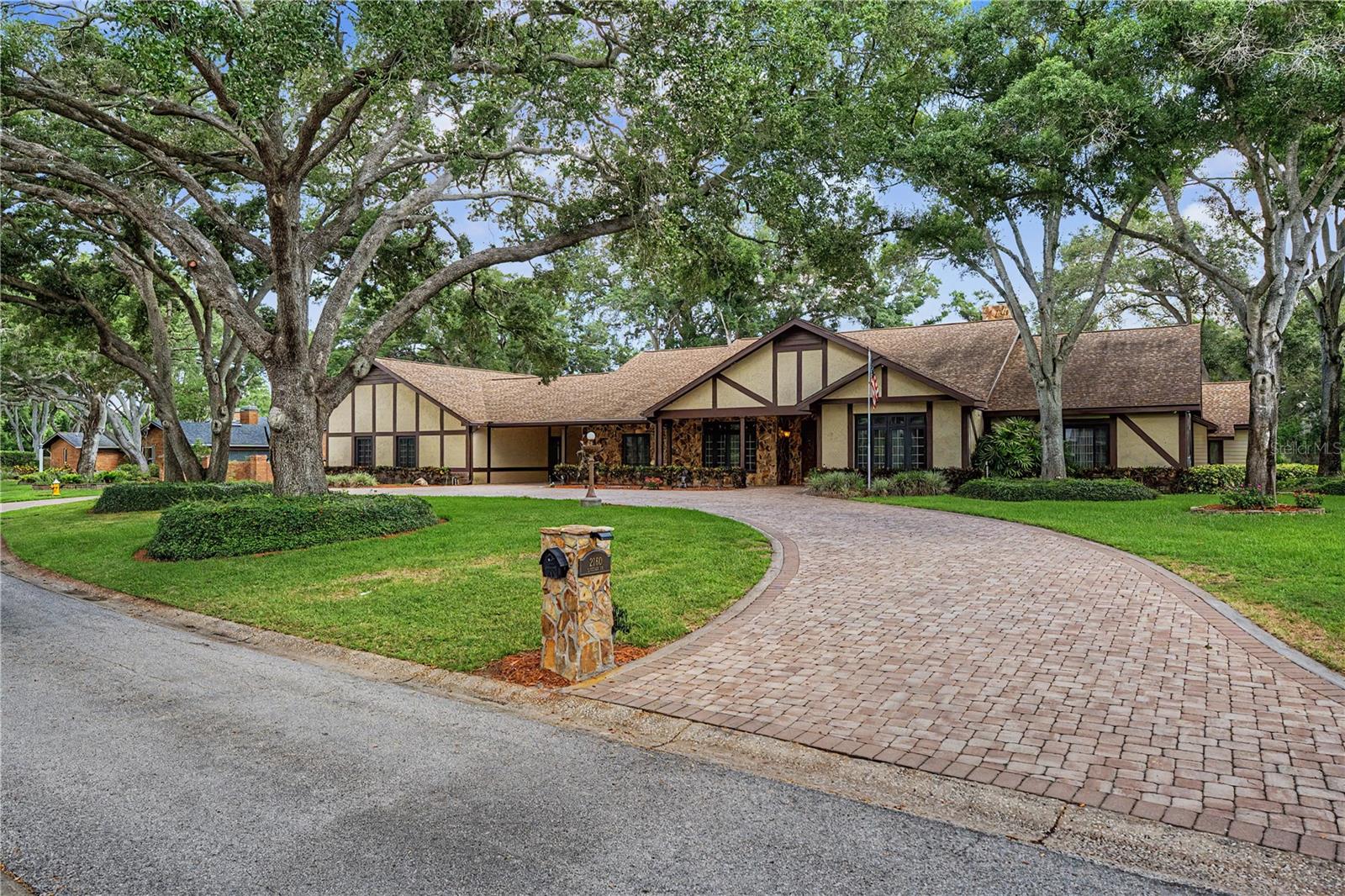 2160 Laurence Dr, Clearwater, FL, 33764, USA, 6 Bedrooms Bedrooms, ,5 BathroomsBathrooms,Residential,Contingent,2160 Laurence Dr,TB8519918