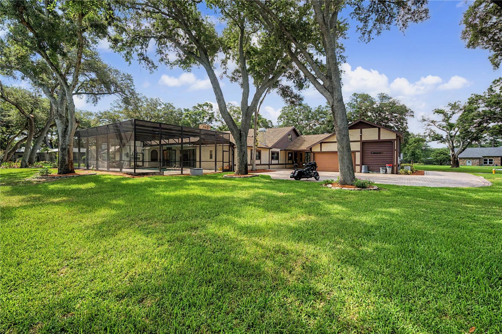 2160 Laurence Dr, Clearwater, FL, 33764, USA, 6 Bedrooms Bedrooms, ,5 BathroomsBathrooms,Residential,Contingent,2160 Laurence Dr,TB8519918
