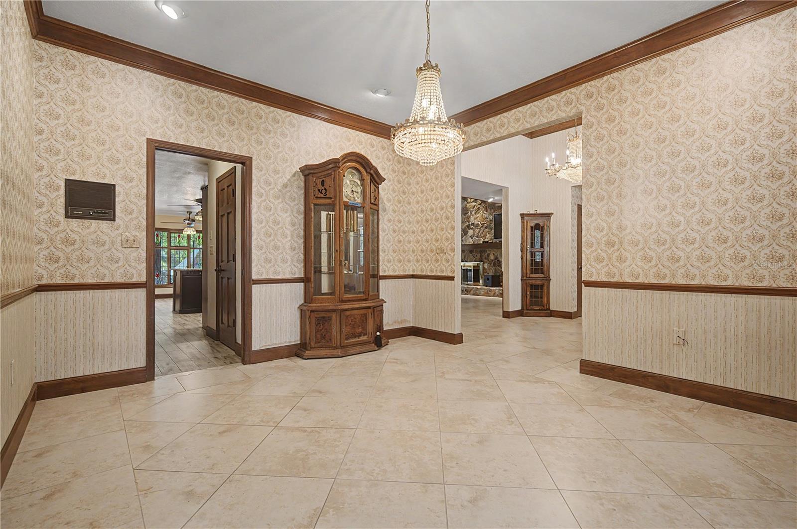 2160 Laurence Dr, Clearwater, FL, 33764, USA, 6 Bedrooms Bedrooms, ,5 BathroomsBathrooms,Residential,Contingent,2160 Laurence Dr,TB8519918