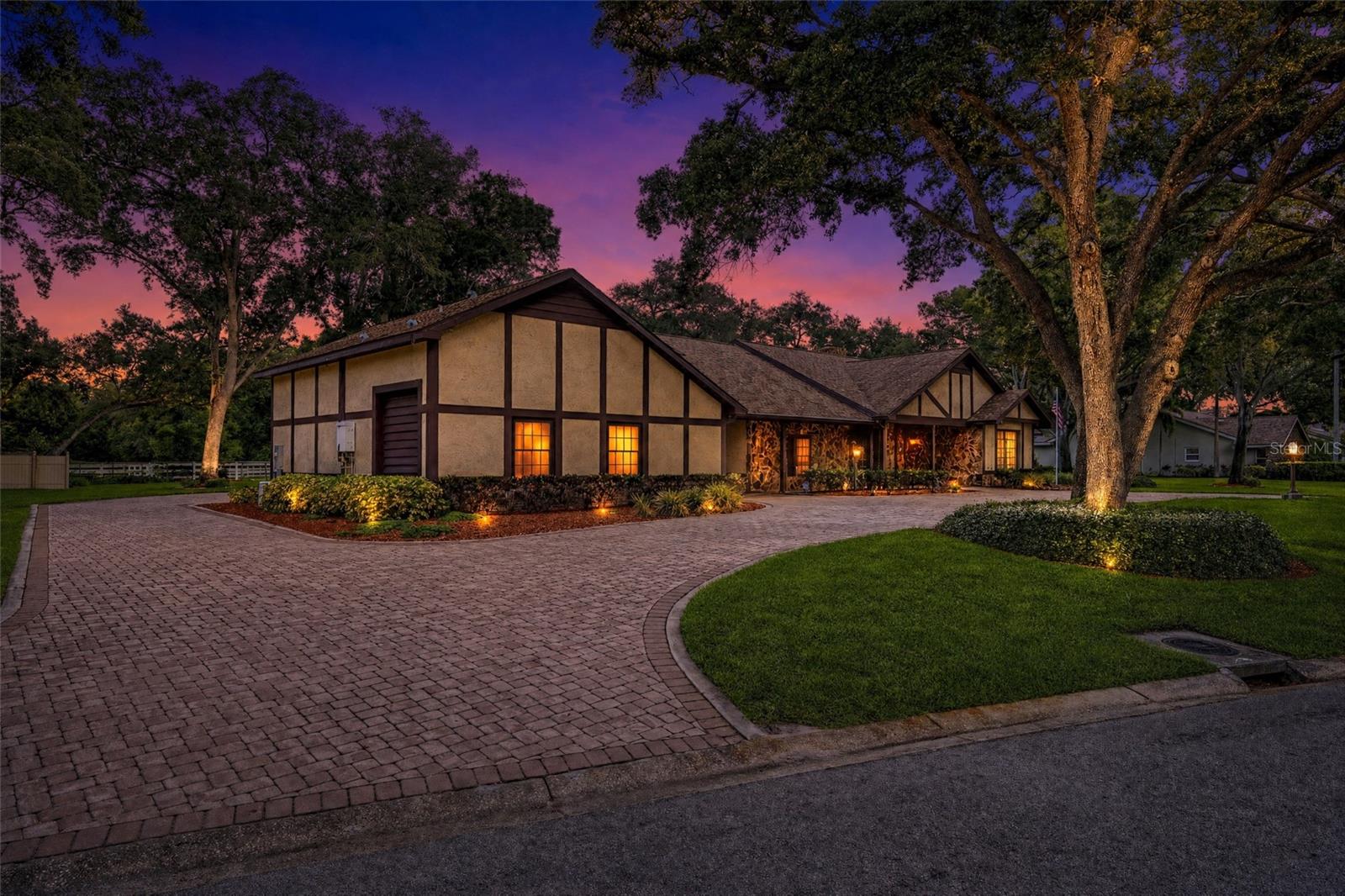 2160 Laurence Dr, Clearwater, FL, 33764, USA, 6 Bedrooms Bedrooms, ,5 BathroomsBathrooms,Residential,Contingent,2160 Laurence Dr,TB8519918