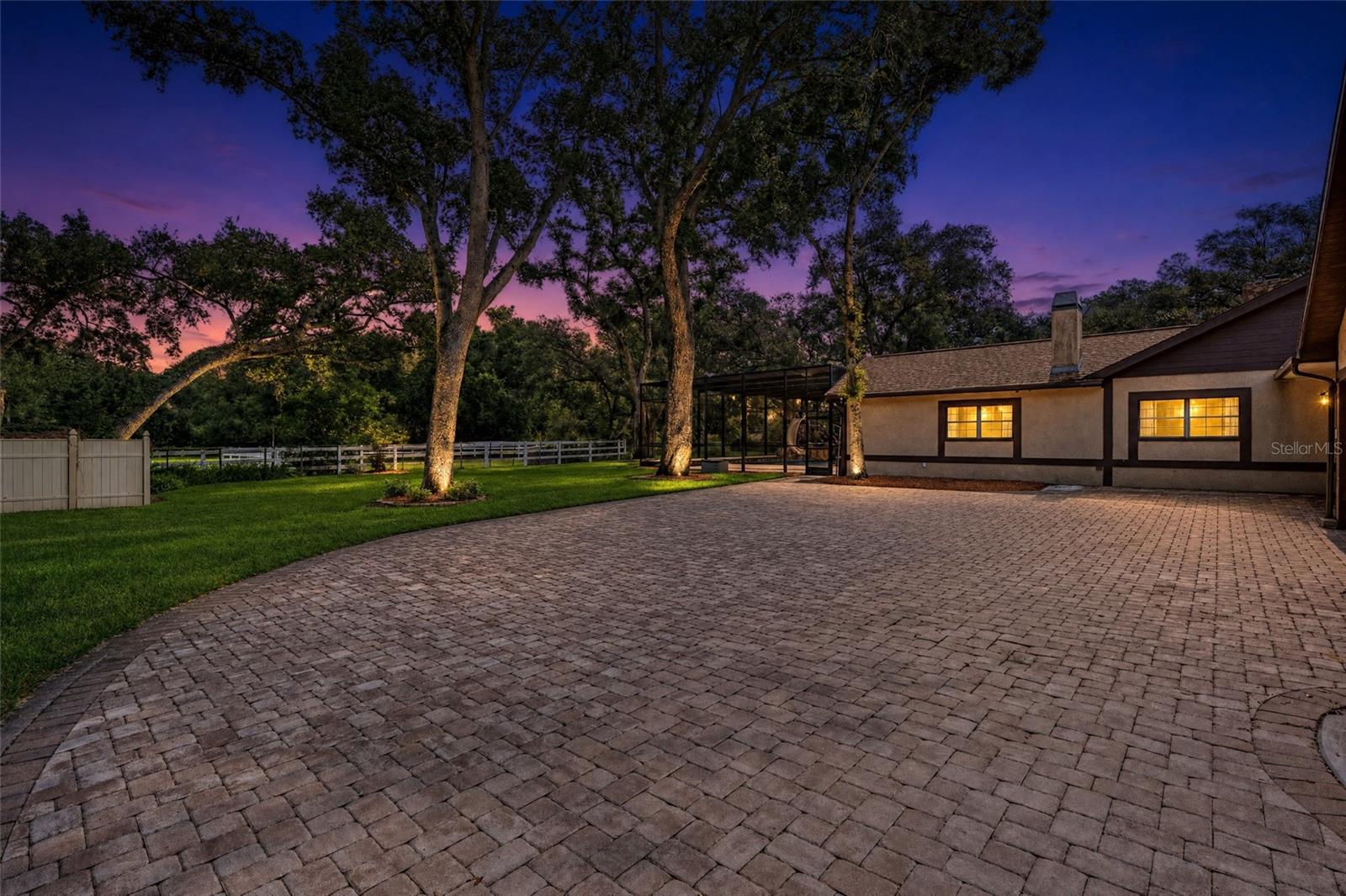 2160 Laurence Dr, Clearwater, FL, 33764, USA, 6 Bedrooms Bedrooms, ,5 BathroomsBathrooms,Residential,Contingent,2160 Laurence Dr,TB8519918
