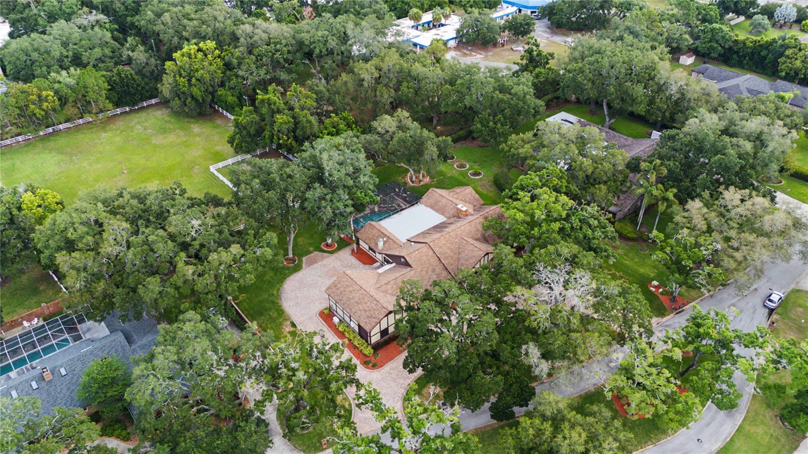 2160 Laurence Dr, Clearwater, FL, 33764, USA, 6 Bedrooms Bedrooms, ,5 BathroomsBathrooms,Residential,Contingent,2160 Laurence Dr,TB8519918